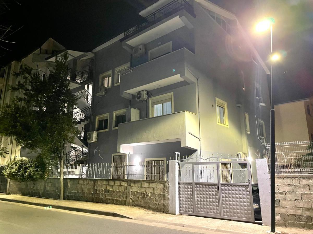 Lumturi Resident Daire Dıraç Dış mekan fotoğraf