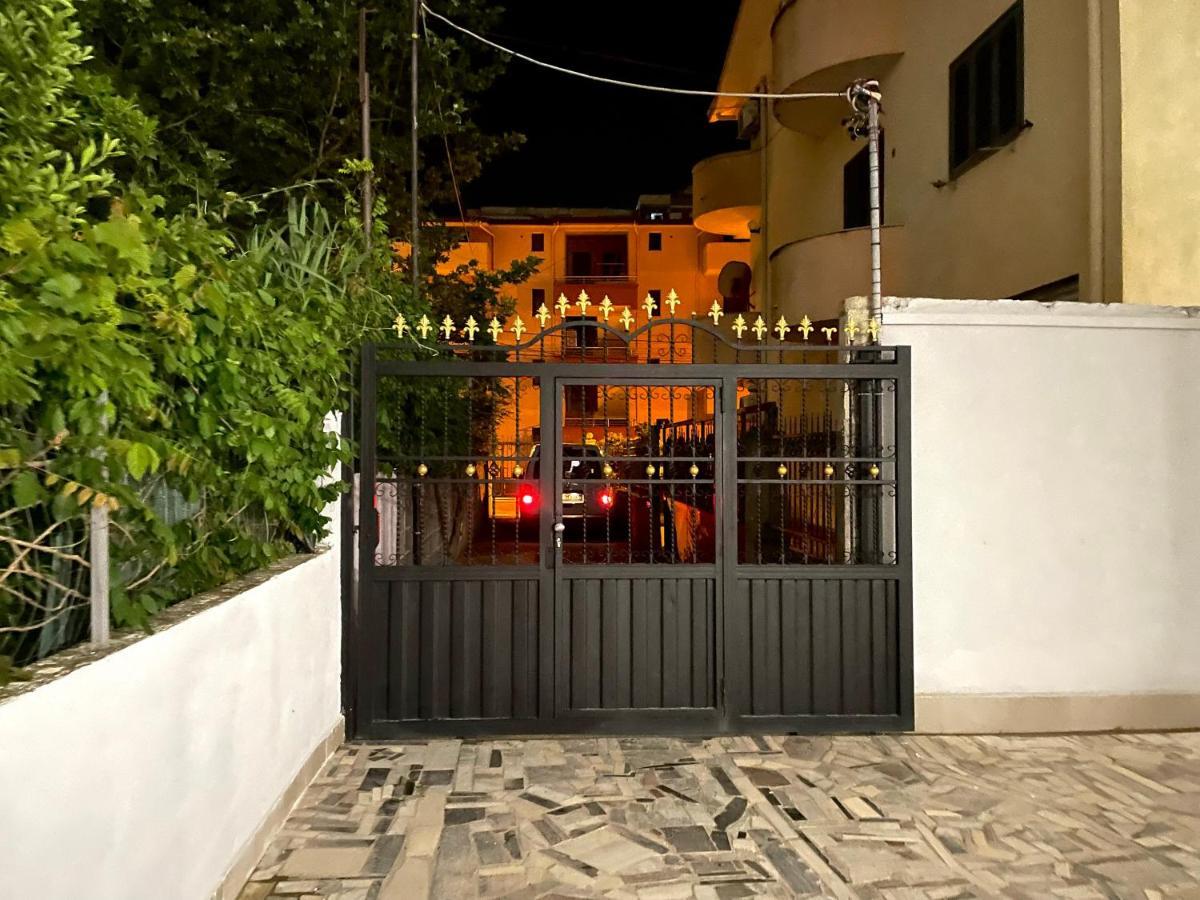 Lumturi Resident Daire Dıraç Dış mekan fotoğraf
